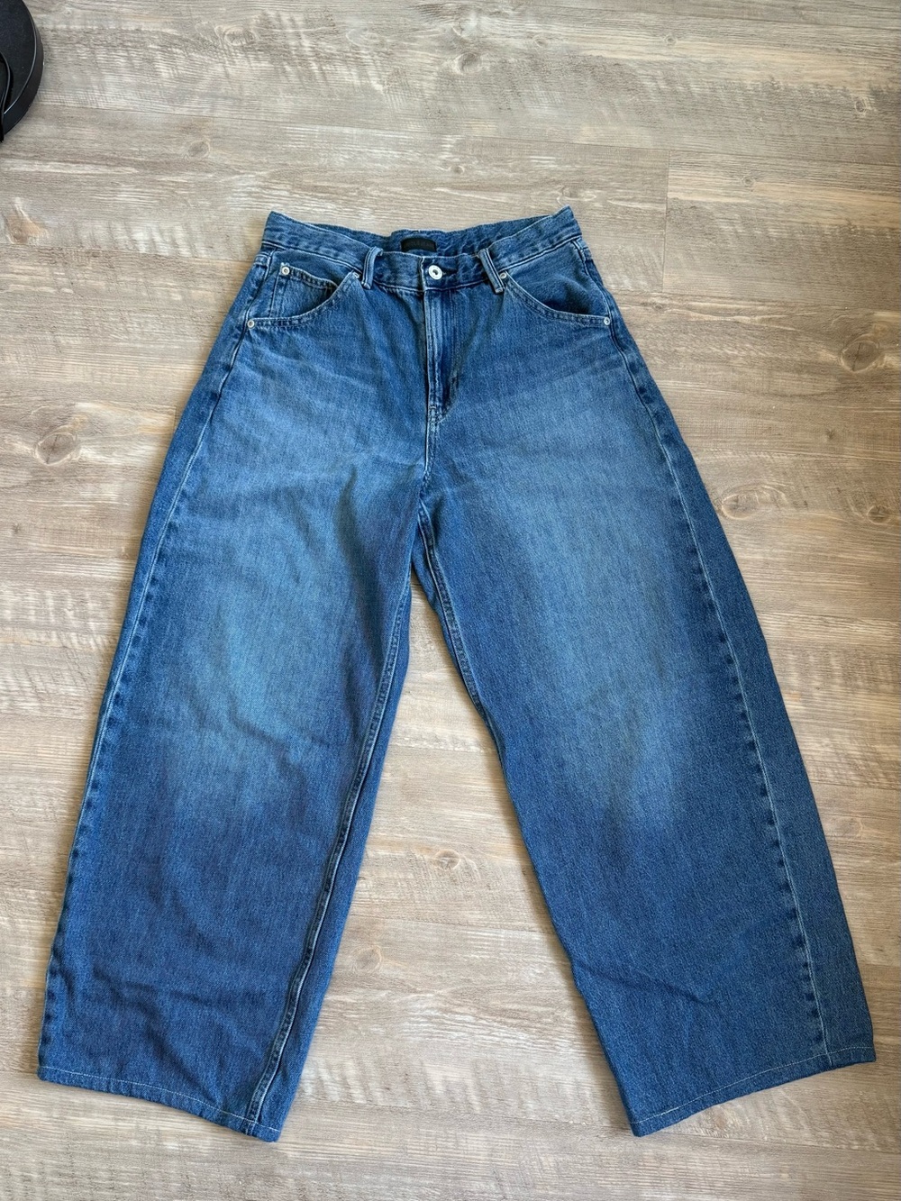 Uniqlo High Rise Wide Leg Jeans - Blue Denim